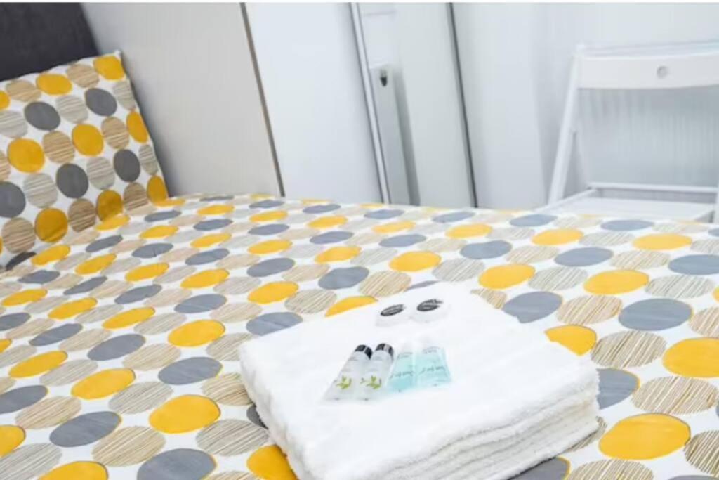 Great Location Service And Stay Double Ensuite Room With Shared Kitchen- 5Mins Walk From Tufnell Park London Exterior foto